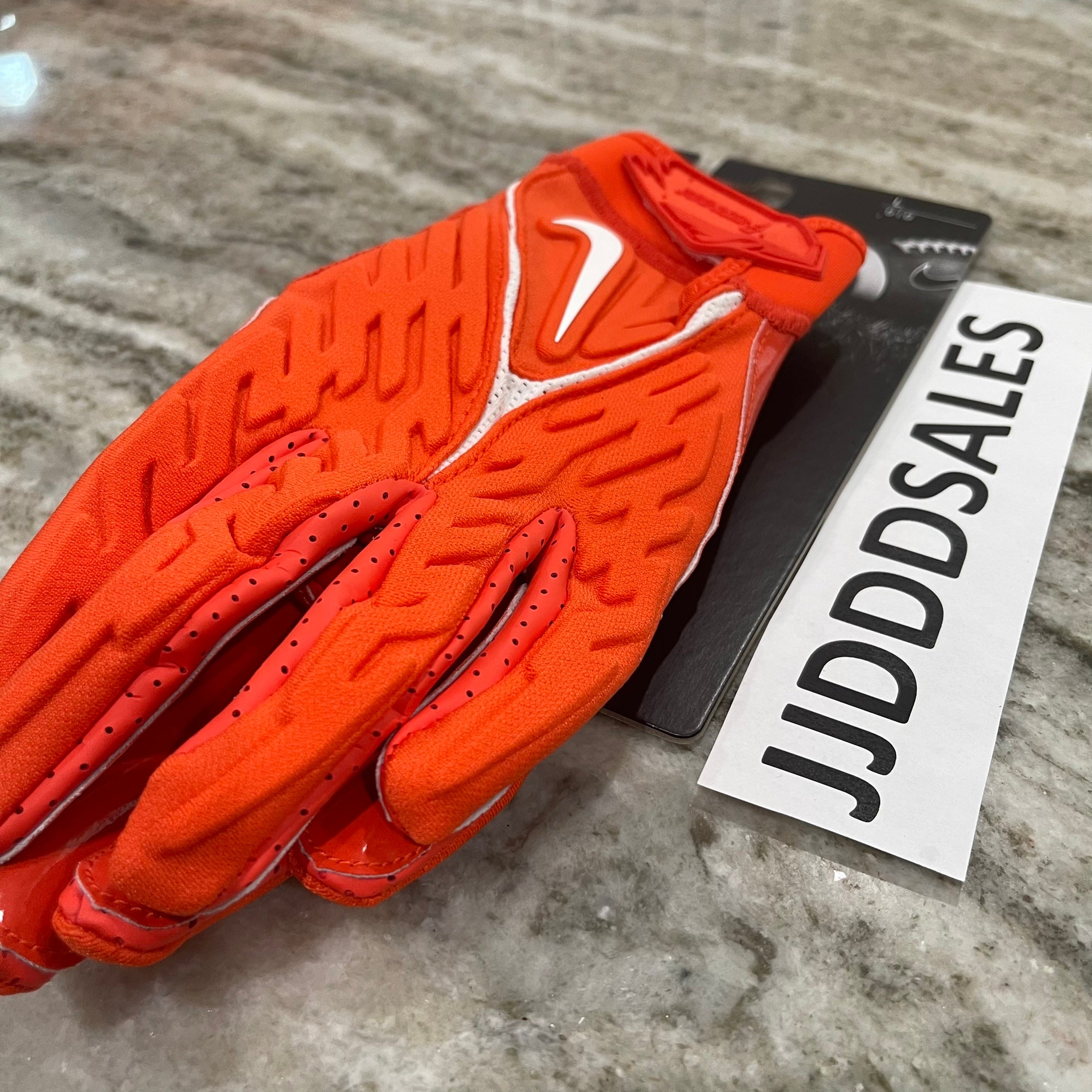 Nike Superbad 6.0 Padded Football Receiver Gloves Orange DM0053-844 Size Large NWT $68.50 | SidelineSwap Nike Superbad 6.0 Padded Football Receiver Gloves Orange DM0053-844 Size Large NWT $68.50 | SidelineSwap