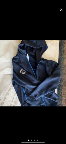 Canucks Lululemon Sweatshirt