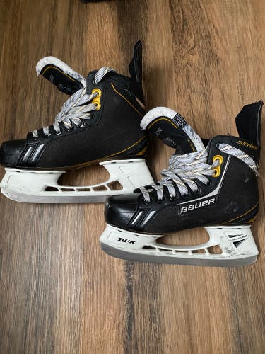 Used Bauer Extra Wide Width  Size 4 Supreme One.5 Hockey Skates