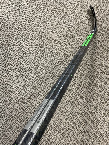 2-PACK CCM Trigger 6 Pro 55 Flex P28 curve right hand sticks