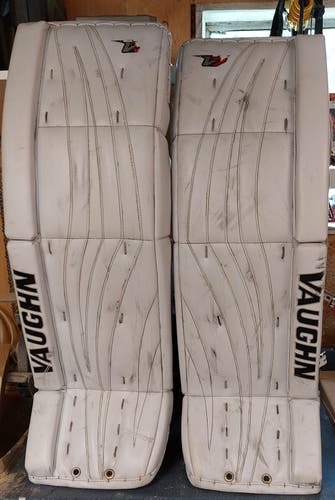 35" Vaughn V7 Goalie Full Set
