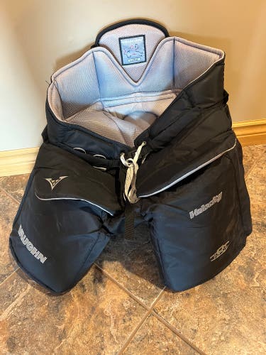 Large Vaughn Velocity V6 2000 Pro Pants