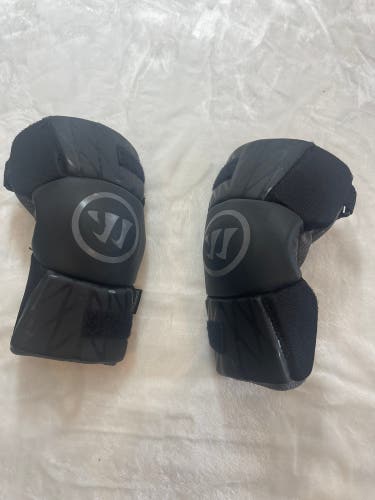 Warrior lacrosse next burn elbow pads youth medium