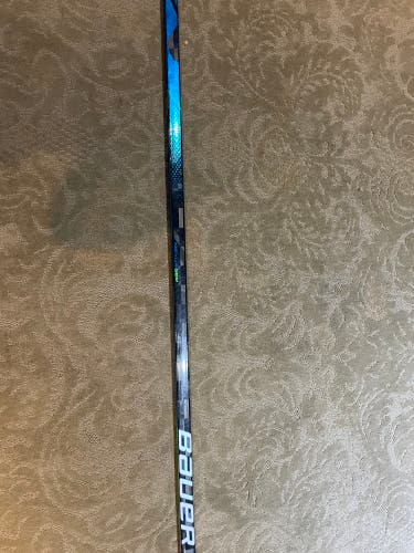 Intermediate Left Hand P92  Nexus Geo Hockey Stick