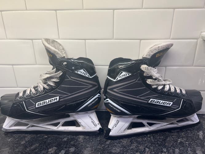 Junior Used Bauer Supreme S170 Hockey Goalie Skates Regular Width Size 5