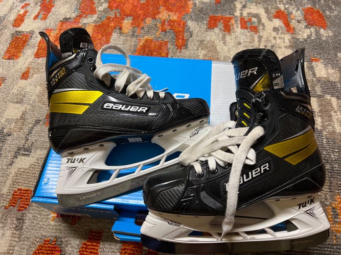 Used Bauer Regular Width Size 8 Supreme UltraSonic Hockey Skates