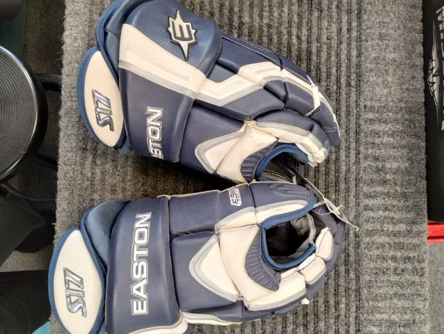 New 15" Easton S17 Gloves