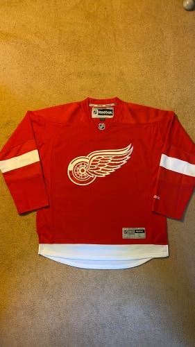 Detroit Red Wings Reebok Premier Jersey Size L MSRP $130