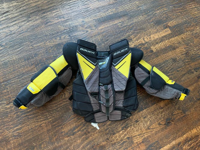 Used Medium Bauer  Supreme UltraSonic Goalie Chest Protector