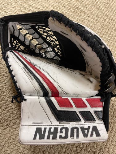 Ice hockey goalie glove