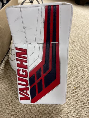 Ice hockey equipment