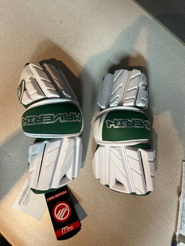 New Cleveland State Player’s Medium/Large Maverik Max Arm Pads