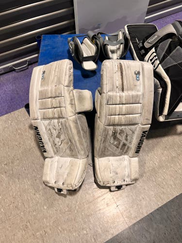 Used 24" Vaughn  Velocity VE8 Goalie Leg Pads