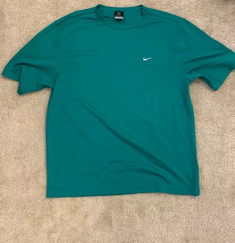 Nike Sphere Dry Golf Shirt Size: XL