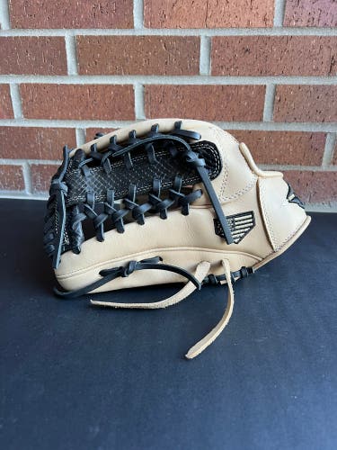Goin Yard  Gloves New Outfield 12.5" Pro series Baseball Glove
