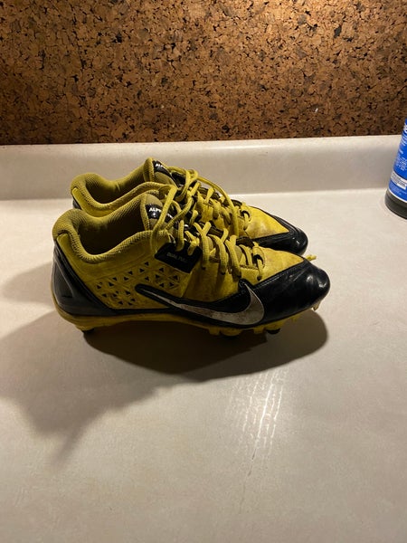 Used Men's Size 7.5 (Women's 8.5) Detachable Cleats Nike Mid Top ALPHA