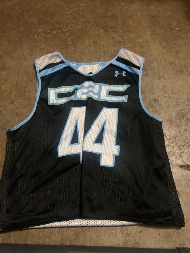 Black Used Medium Under Armour Jersey