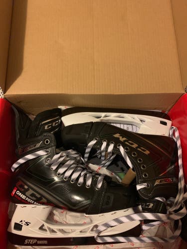 New CCM Regular Width  Size 7.5 RibCor 100k Pro Hockey Skates