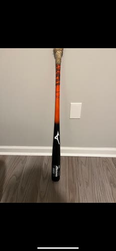 Used Mizuno (-3) 31 oz 34" Bat