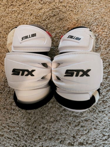 Used Large STX Stallion 500 Arm Pads