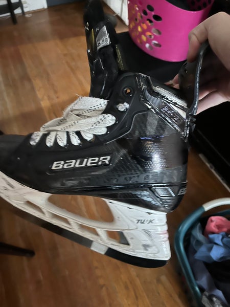 Used Bauer Size 6.5 Supreme UltraSonic Hockey Skates
