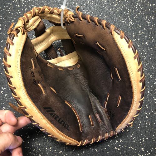 Mizuno Used Brown Right Hand Throw 34" Baseball Glove