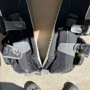 Warrior G3 23+1 goalie pads