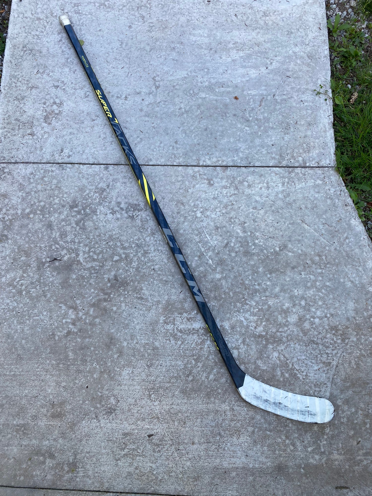 Used Left Hand P28M Pro Stock Super Tacks AS4 Pro Hockey Stick