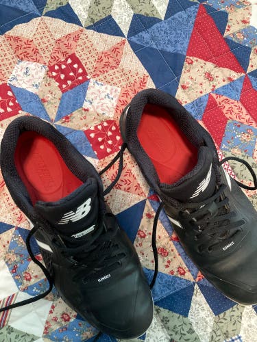 Black Men's Metal Low Top