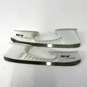 Brand New Tuuk Custom + Holders with Steel | Multiple Sizes Available