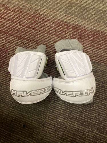 New Large Maverik Max Arm Pads