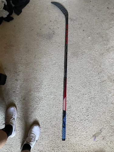 New American Flag Right Handed P28M Pro Stock Nexus Geo Hockey Stick