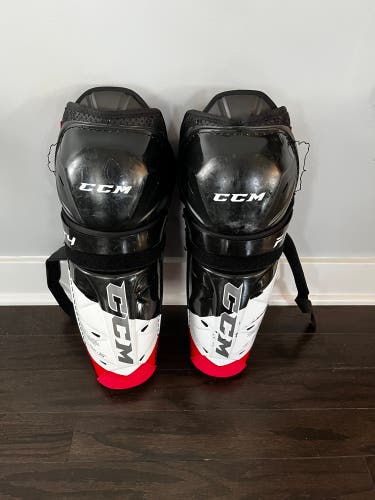CCM  JetSpeed FT4 Shin Pads