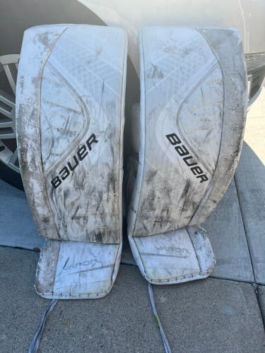 Bauer x900 Goalie Pads XL