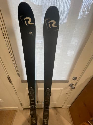 Used  Rossignol Scratch Max Din 11 Scratch Skis
