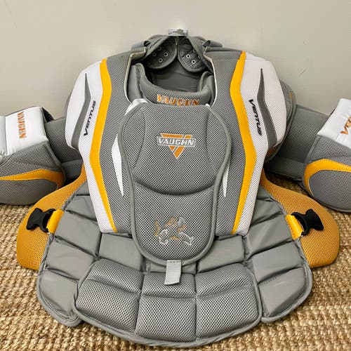 Vaughn Ventus Goalie Chest Protector Senior Large