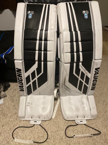 34" Vaughn  Velocity VE8 Goalie Leg Pads