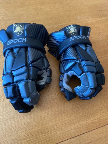 Clean Epoch Lacrosse Gloves