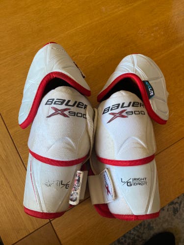 Used Large Bauer Vapor X900 Elbow Pads