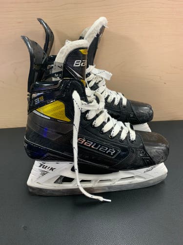 Senior Used Bauer Supreme 3S Pro Hockey Skates Extra Wide Width Size 7