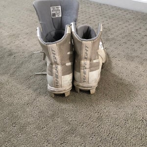 Used Molded Cleats High Top Highlight