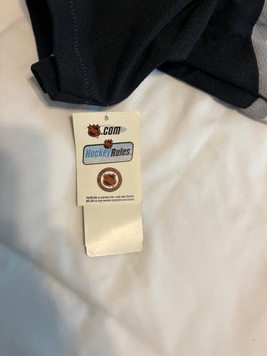 *New (with tag) Anaheim Mighty Ducks Alternate - Black - purple trim New Large Koho Jersey