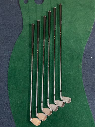 Left Handed Mizuno JPX 800 Irons 4,5,6,8,9,PW True Tempura Dynalite Gold XP R300
