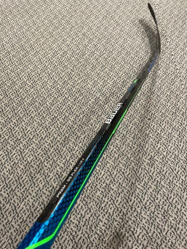 Used Bauer Nexus Geo 55 flex P92M curve right hand stick