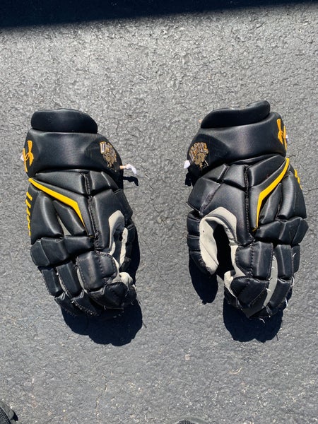 Used Player's Under Armour 13" Engage 2 Lacrosse Gloves
