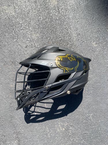 Player's Cascade S Helmet