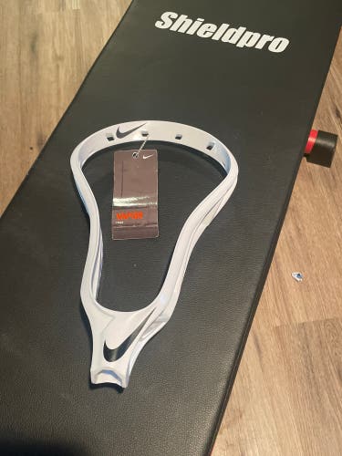 New Attack & Midfield Unstrung Vapor Head