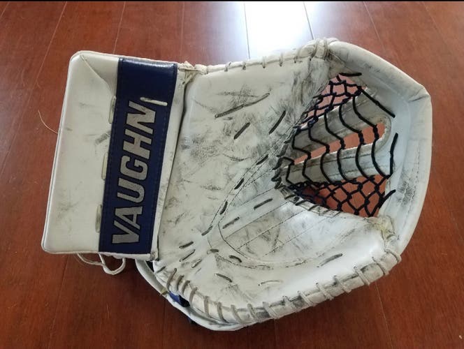 Used Regular Vaughn V6 2000 Senior Pro Goalie Glove