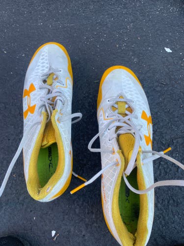 White Unisex Molded Cleats Low Top Nitro MC