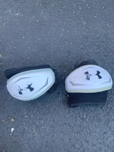 Used Large Under Armour Arm Pads